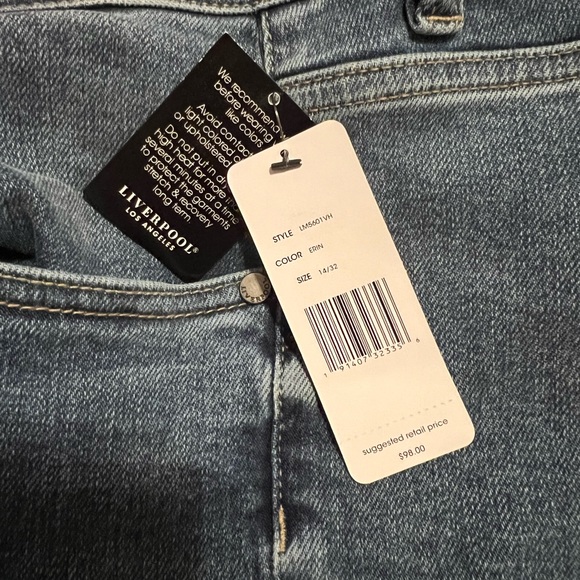 NWT Liverpool Los Angeles 14/32 Girlfriend Jeans - Picture 3 of 4